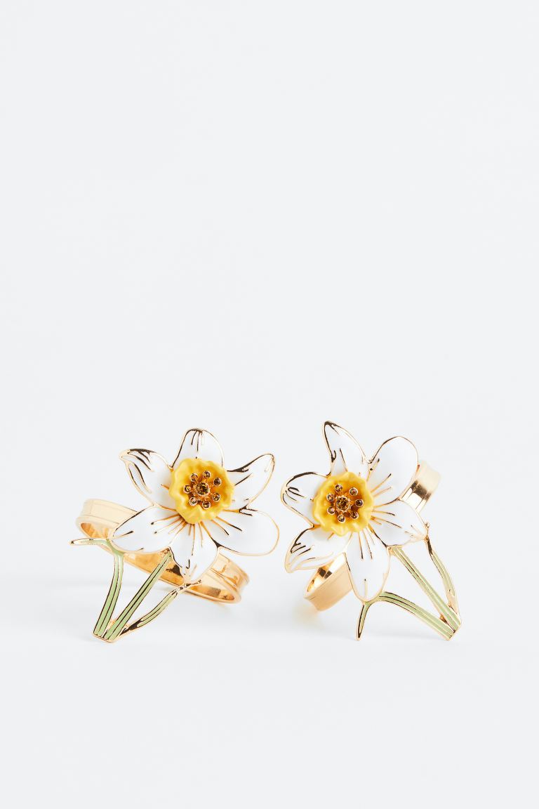 Daisy Napkin Ring Set of 4