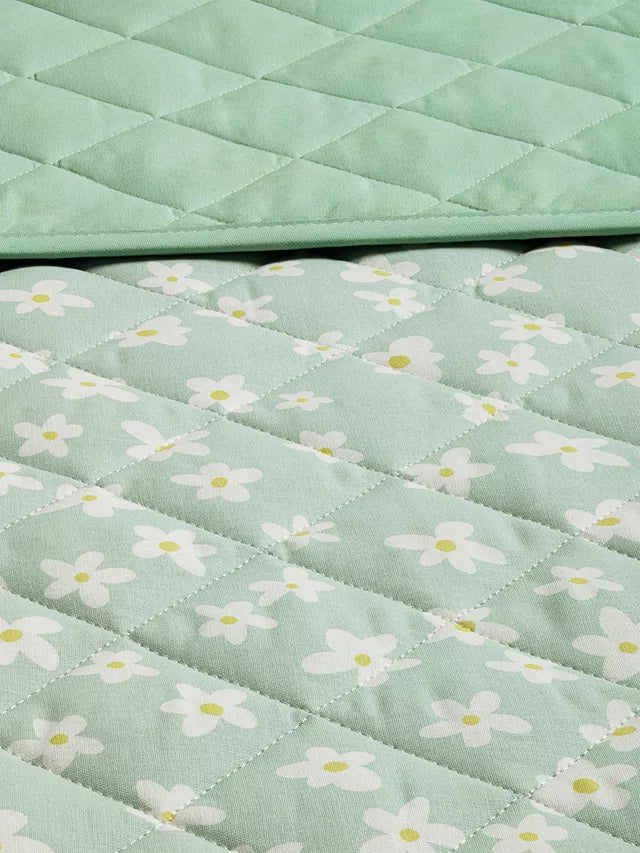 Ditsy Floral Quilted Throw